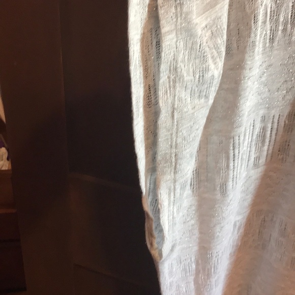 Silver blouse - Picture 3 of 3